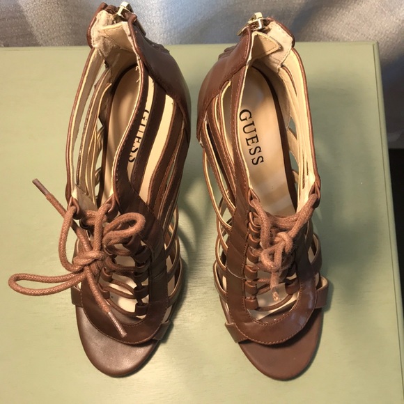Guess lace up heels - Picture 4 of 4